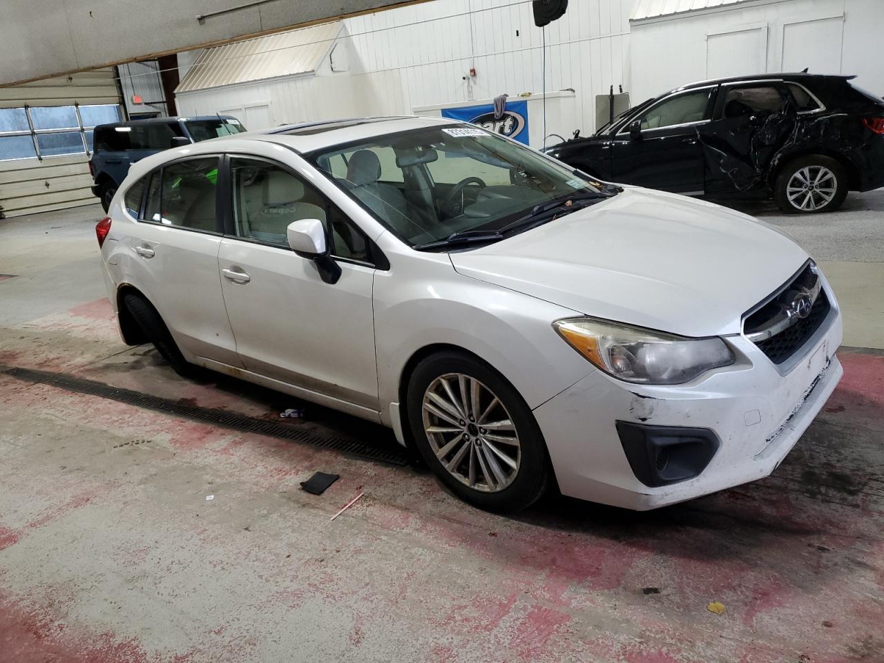 2014 Subaru Impreza Premium - Фото 4