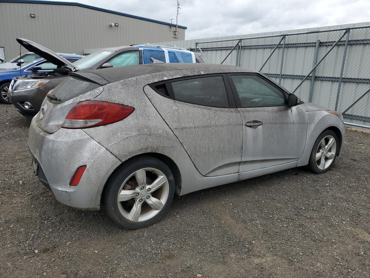 2015 Hyundai Veloster - Фото 3