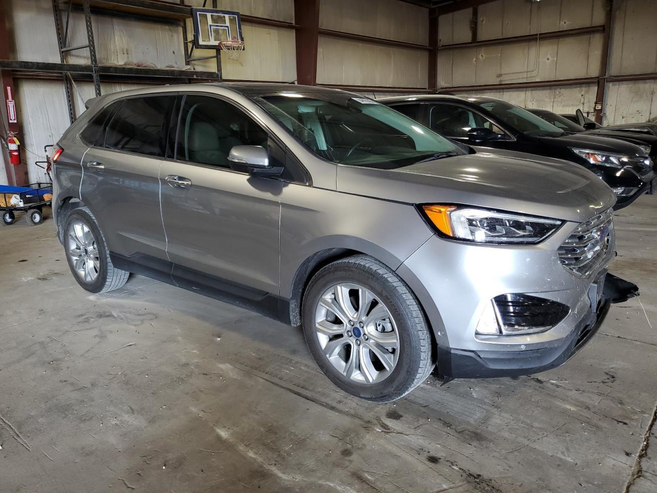2020 Ford Edge Titanium - Фото 4