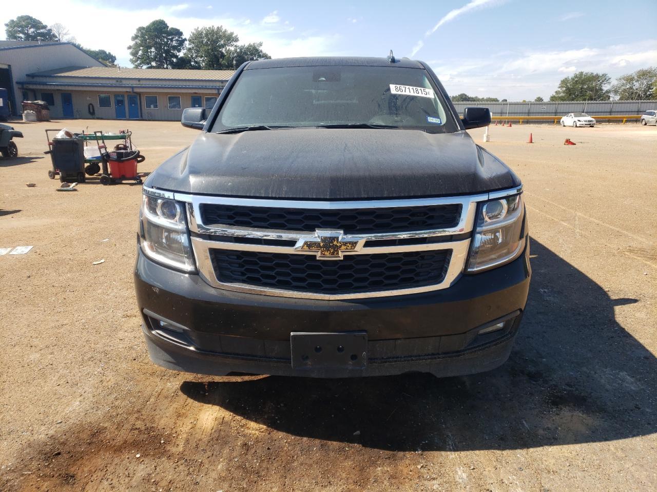 2017 Chevrolet Suburban C1500 Lt - Фото 5