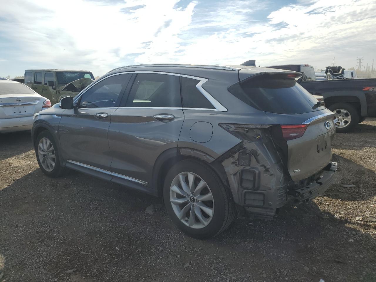 2019 Infiniti Qx50 Essential - Image 2
