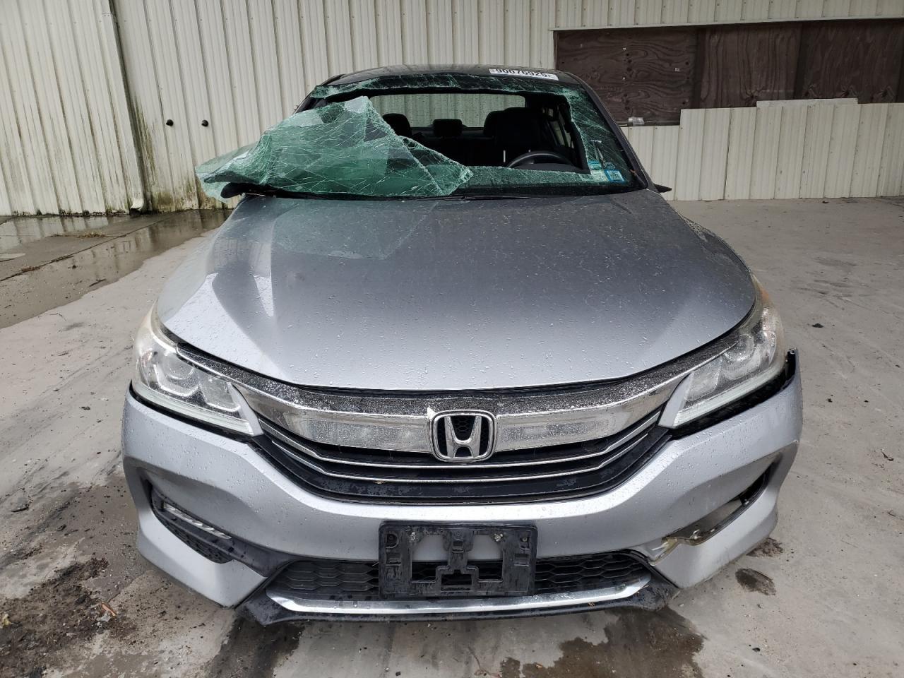 2017 Honda Accord Sport - Image 5