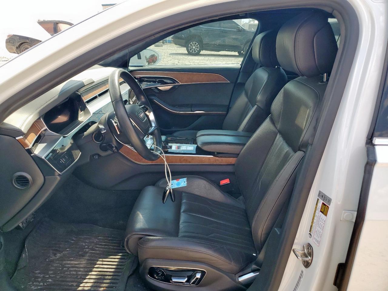 2019 Audi A8 L - Фото 7