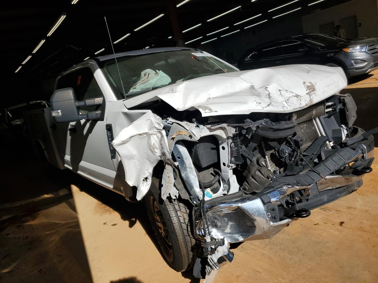 2022 Ford F250 Super Duty - Image 4