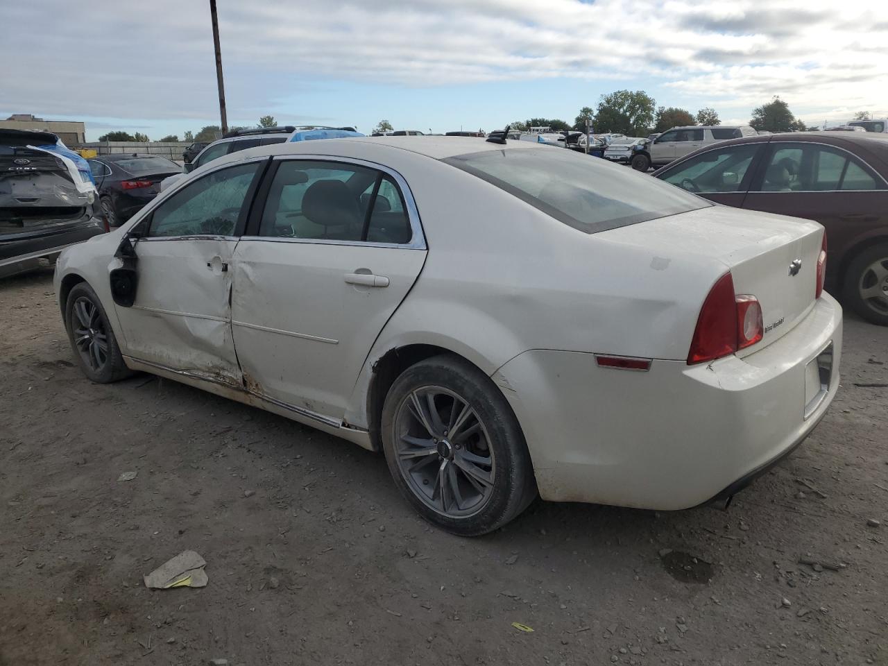 2011 Chevrolet Malibu 2Lt - Фото 2