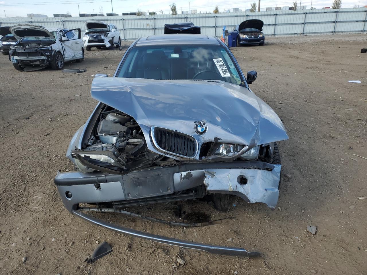 2004 BMW 325 I - Image 5