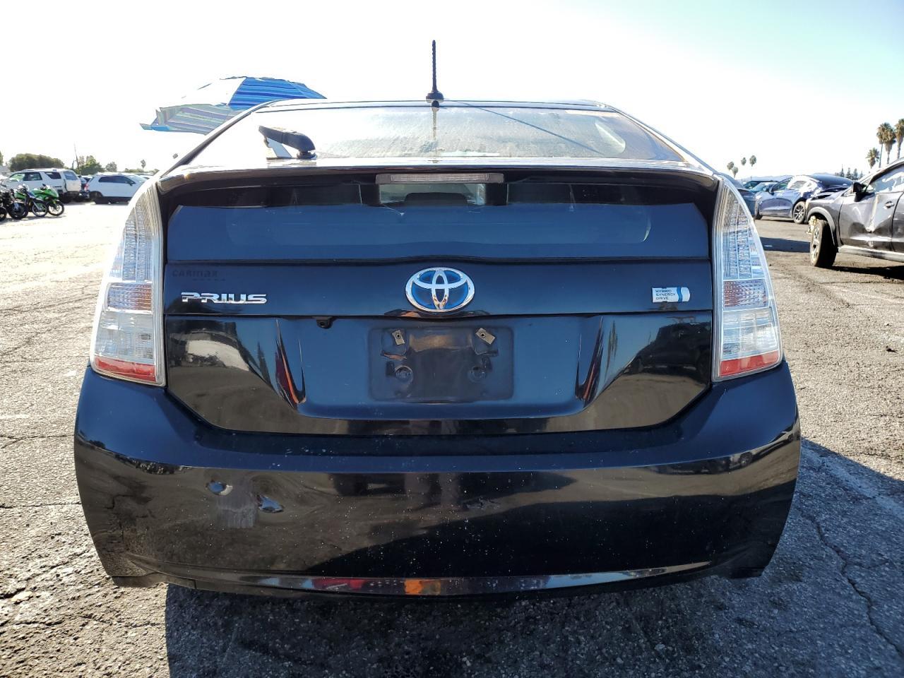 2011 Toyota Prius - Image 6