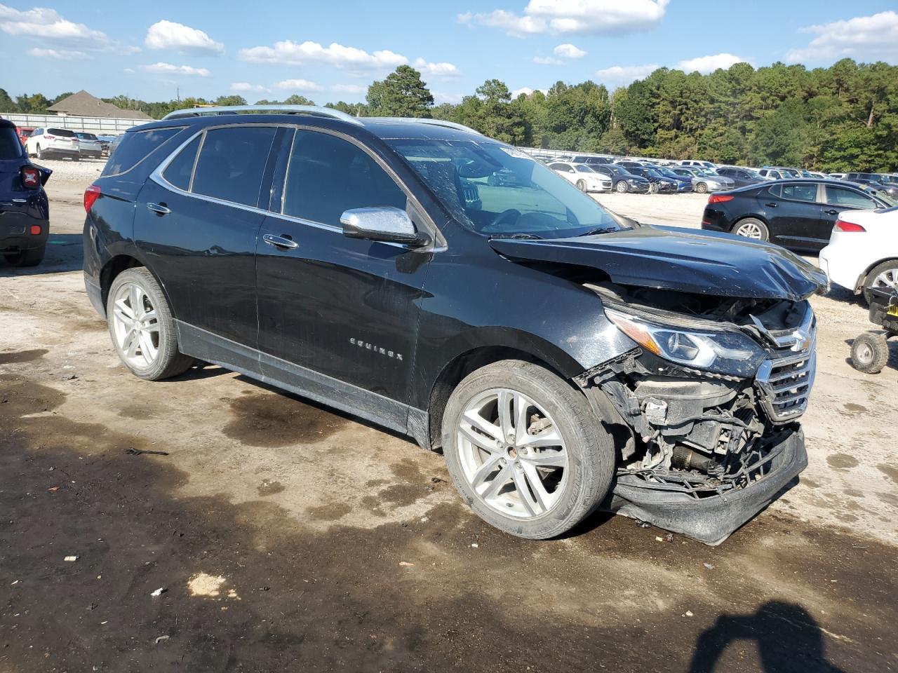 2019 Chevrolet Equinox Premier - Image 4
