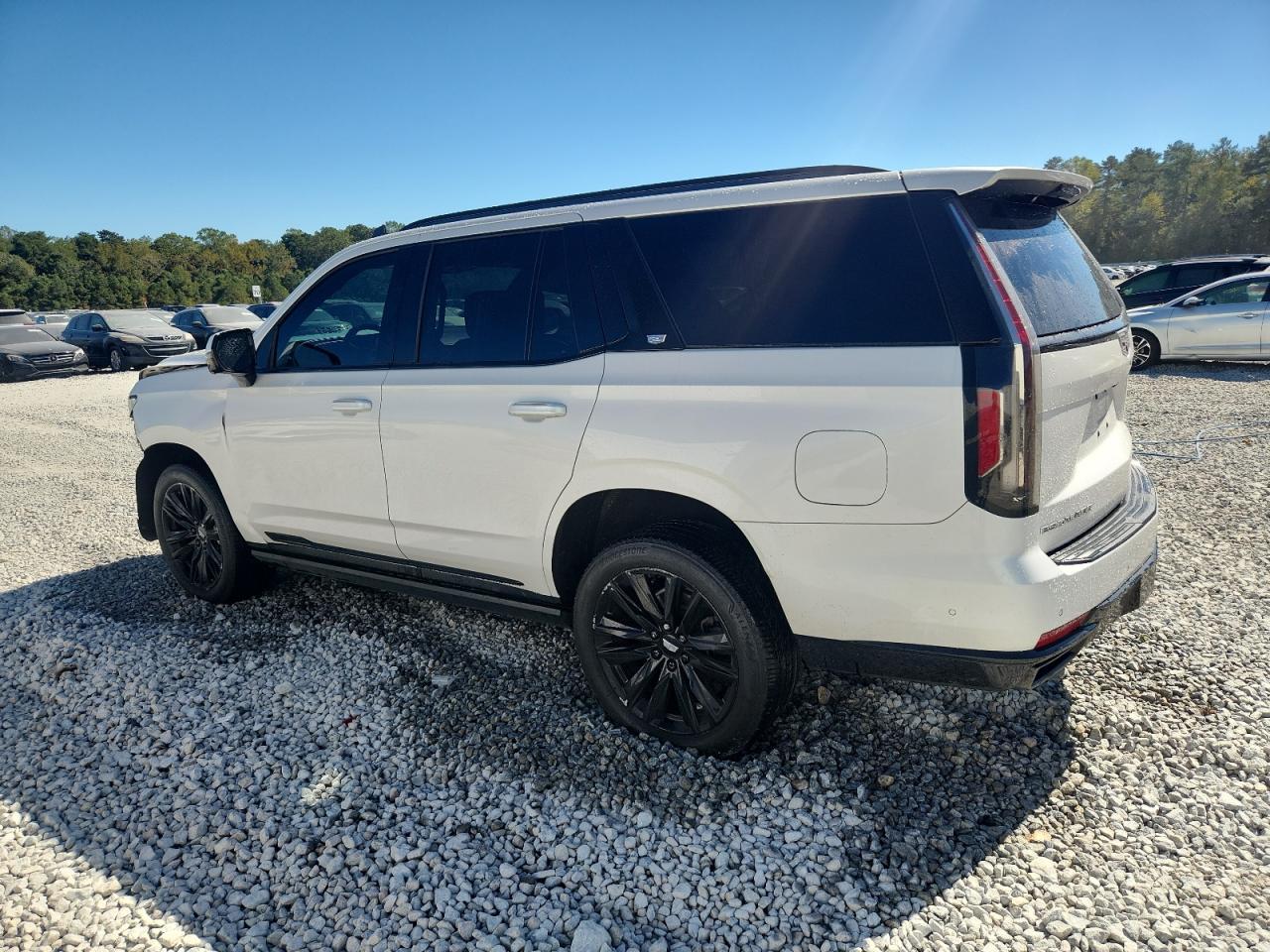 2021 Cadillac Escalade Sport - Фото 2