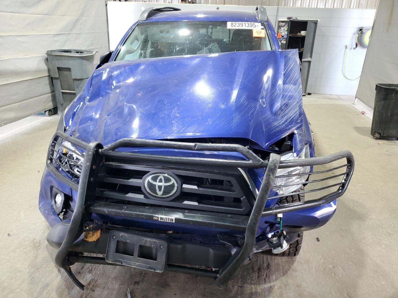 2023 Toyota Tacoma Double Cab - Image 5