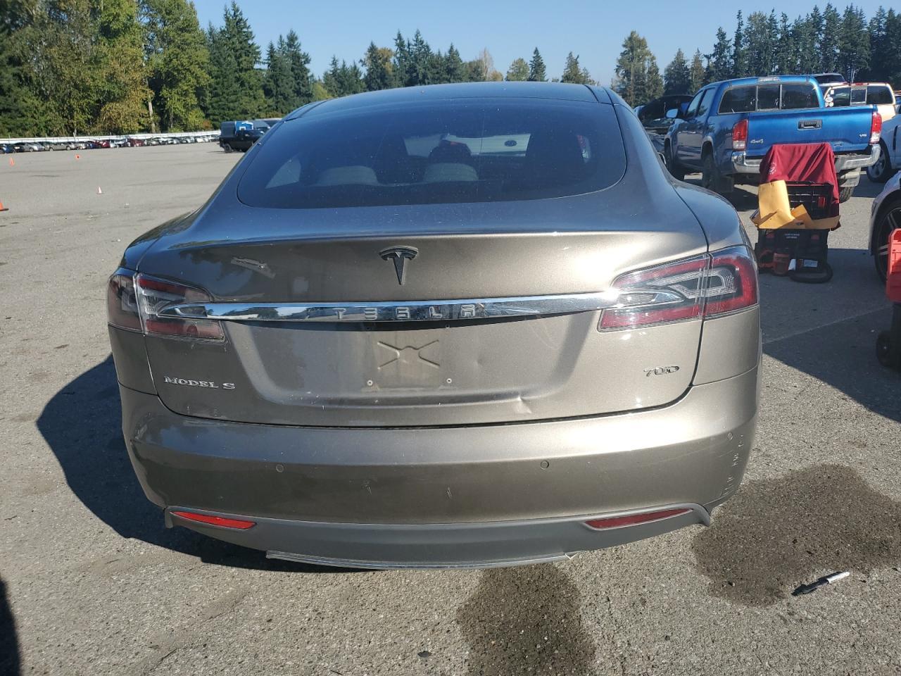 2015 Tesla Model S 60 - Image 6