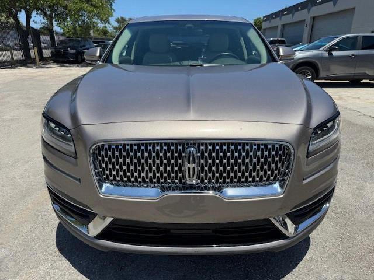 2020 Lincoln Nautilus - Image 5