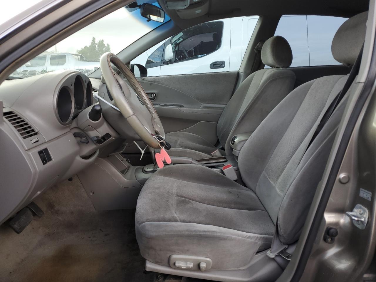 2002 Nissan Altima Base - Фото 7