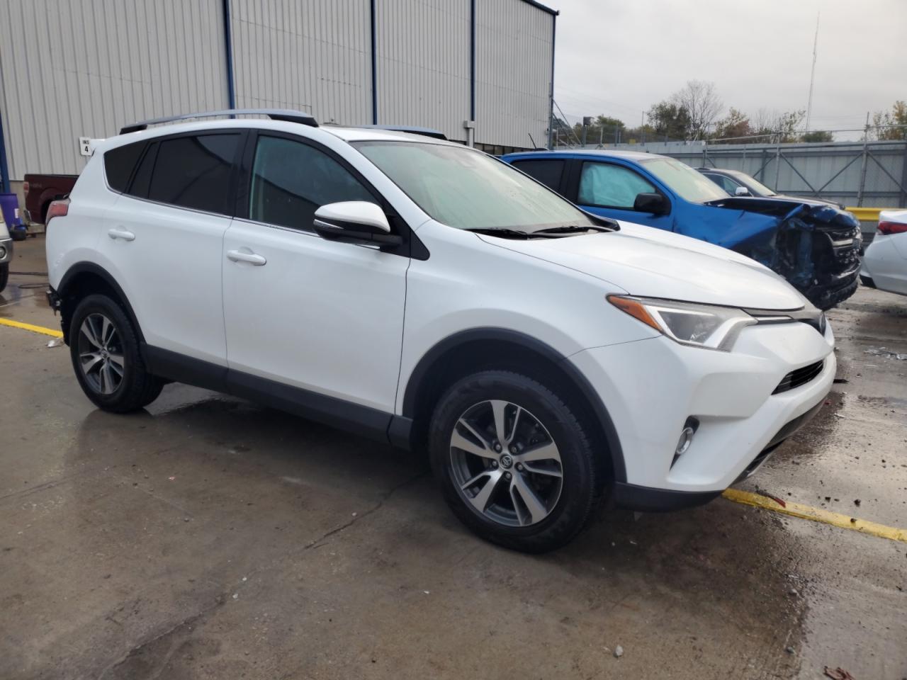 2018 Toyota Rav4 Xle - Фото 4