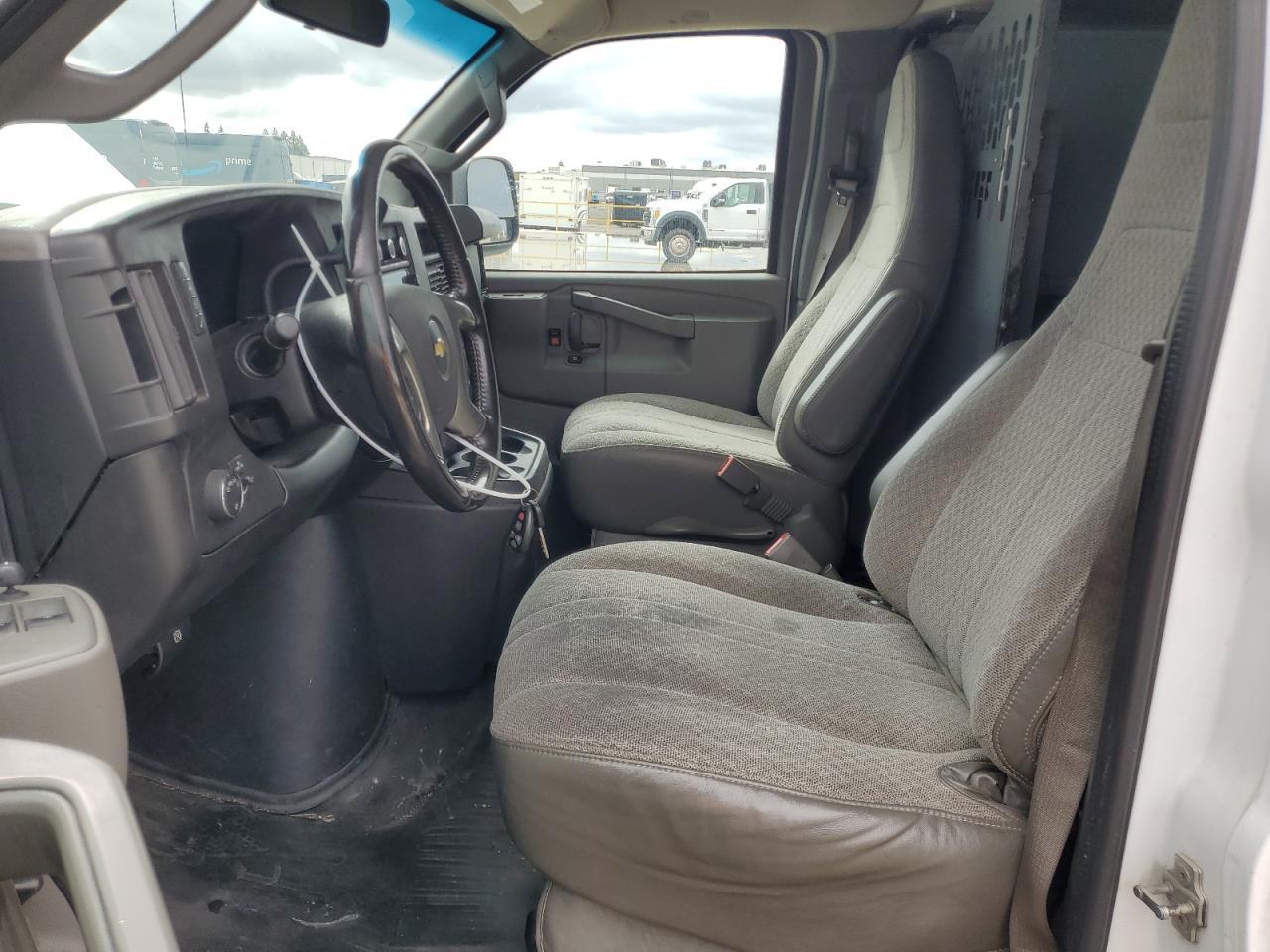 2017 Chevrolet Express G3500 - Image 7