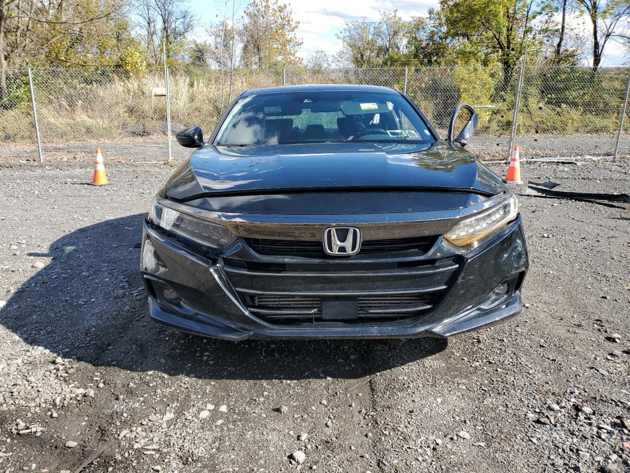 2022 Honda Accord Sport - Image 5