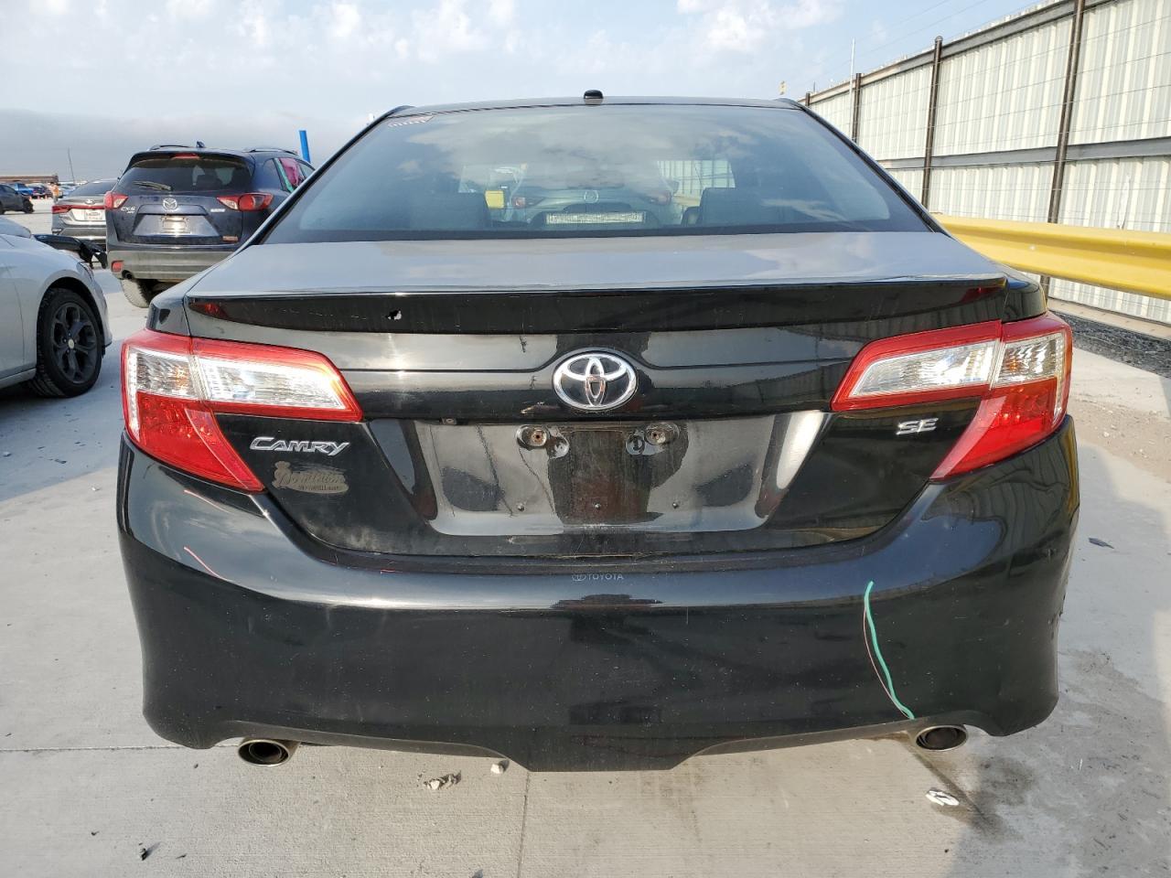 2014 Toyota Camry Se - Фото 6