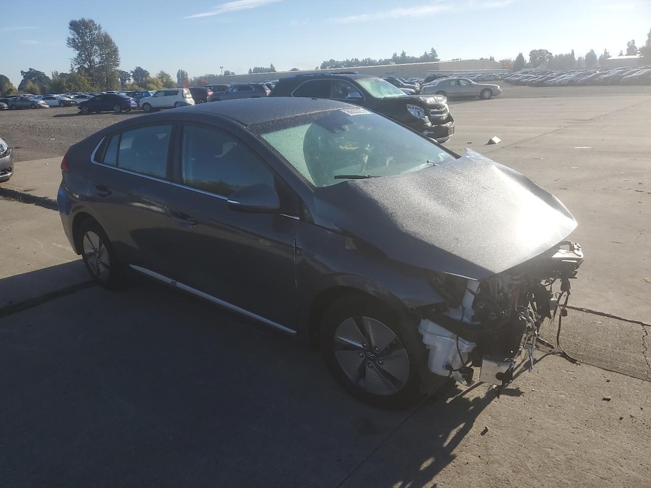 2020 Hyundai Ioniq Se - Image 4