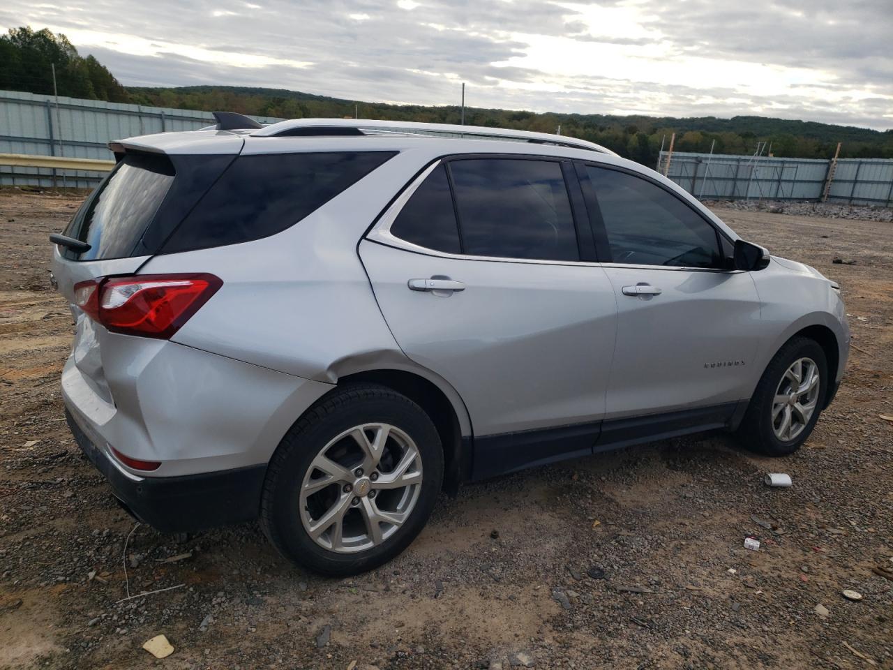 2018 Chevrolet Equinox Lt - Image 3