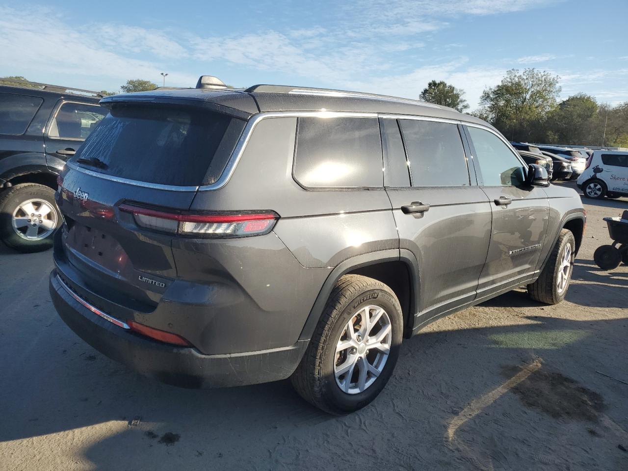 2022 Jeep Grand Cherokee L Limited - Фото 3