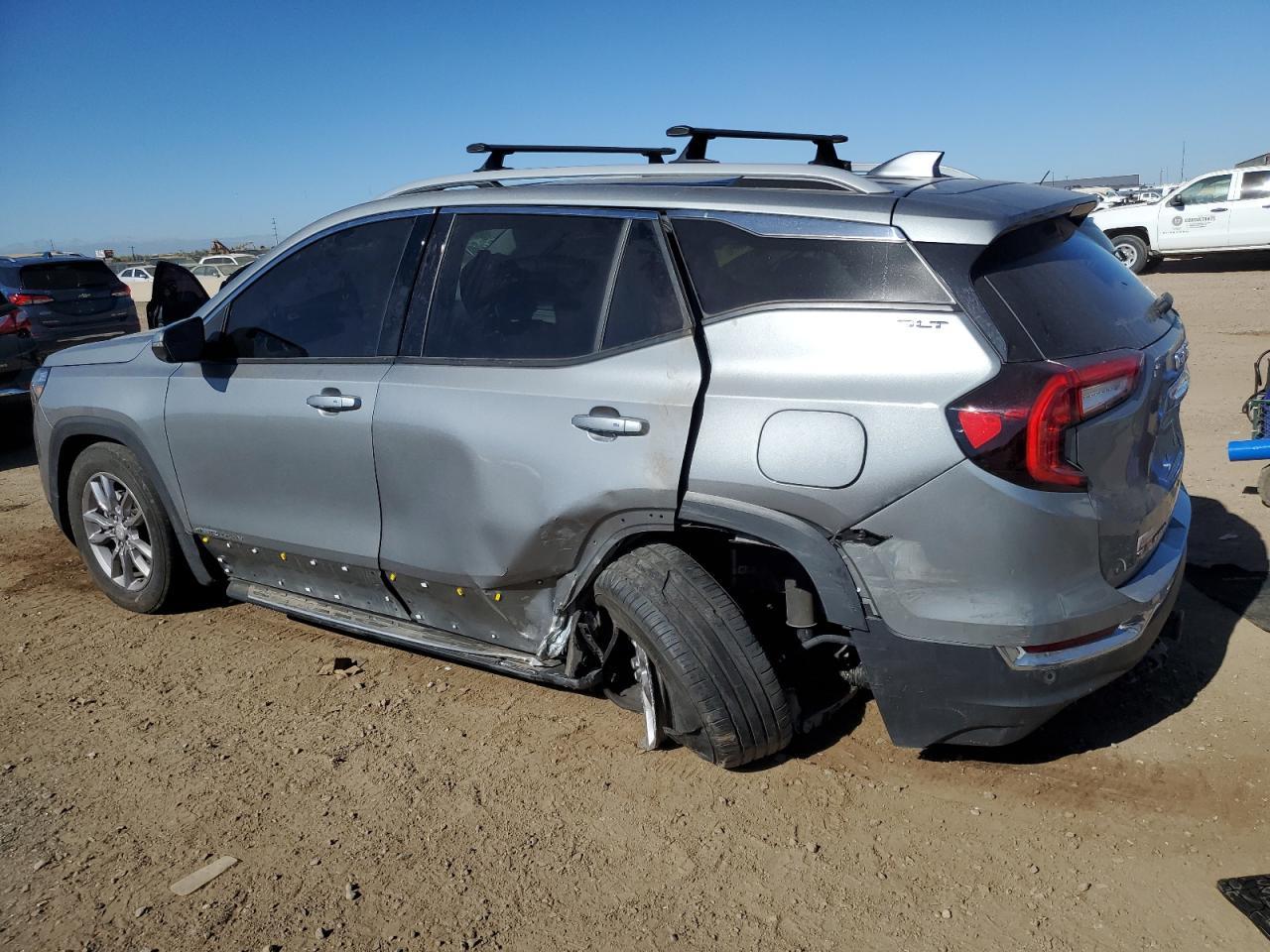 2024 GMC Terrain Slt - Фото 2