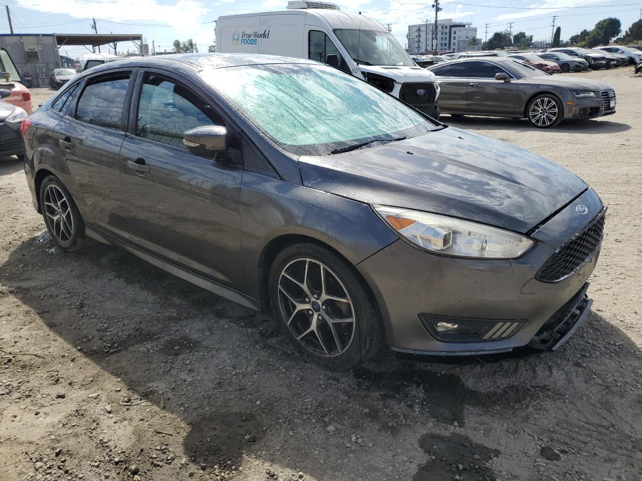 2016 Ford Focus Se - Image 4