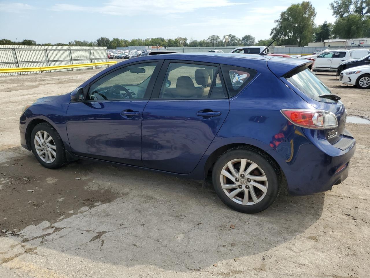 2012 Mazda 3 I - Фото 2