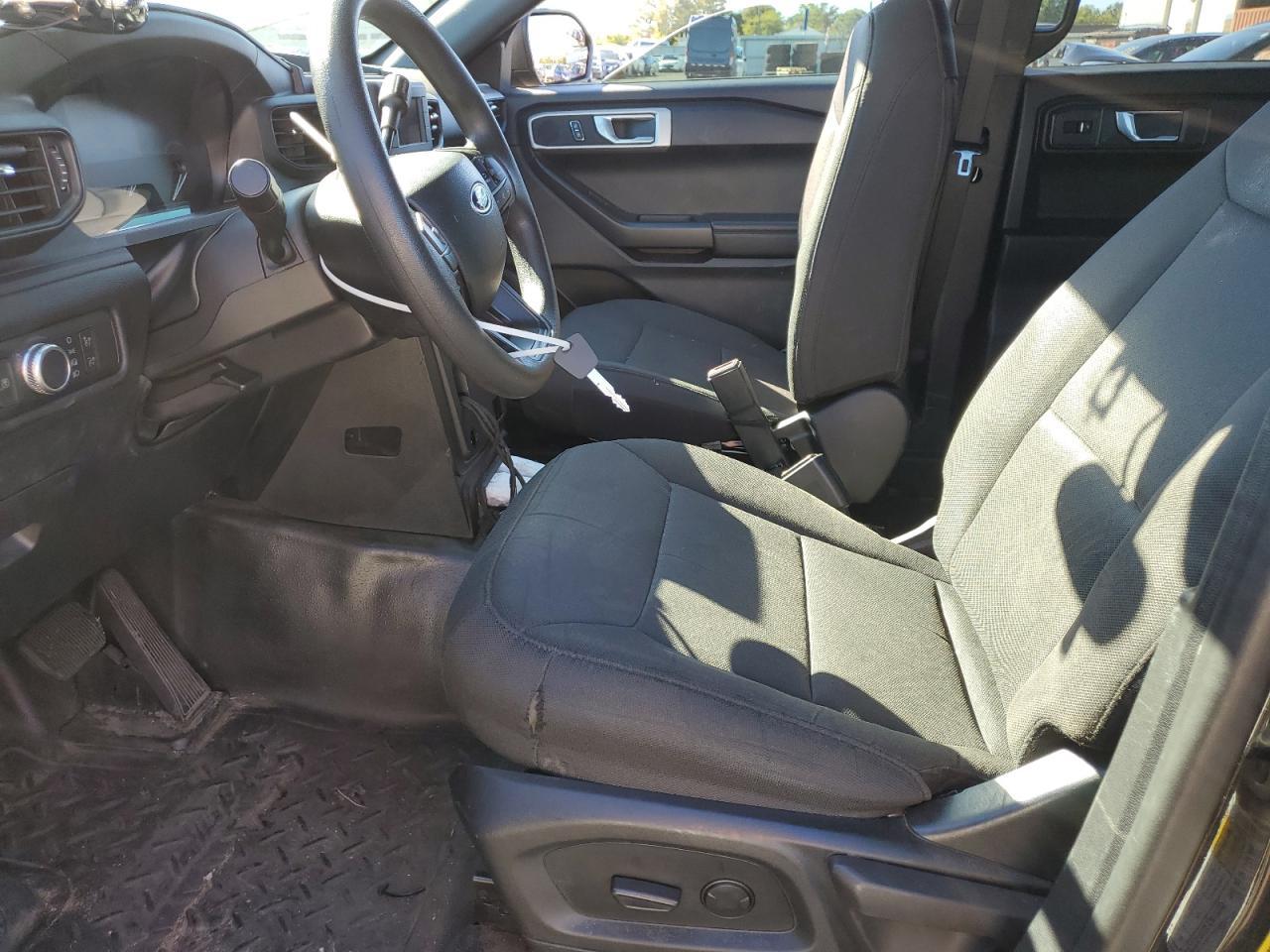 2022 Ford Explorer Police Interceptor - Image 7