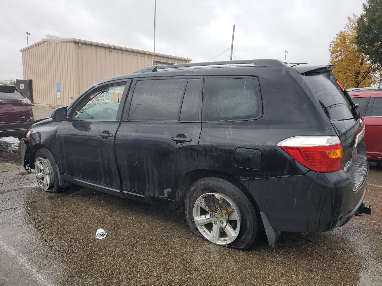 2010 Toyota Highlander - Фото 2