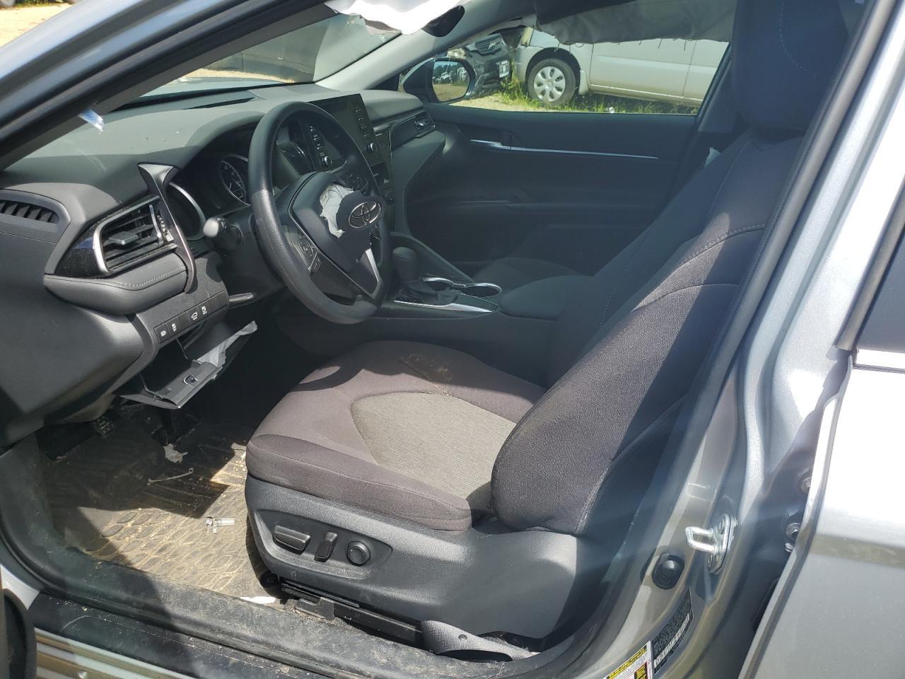 2023 Toyota Camry Le - Фото 7