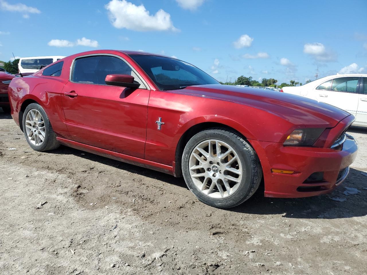 2014 Ford Mustang - Image 4