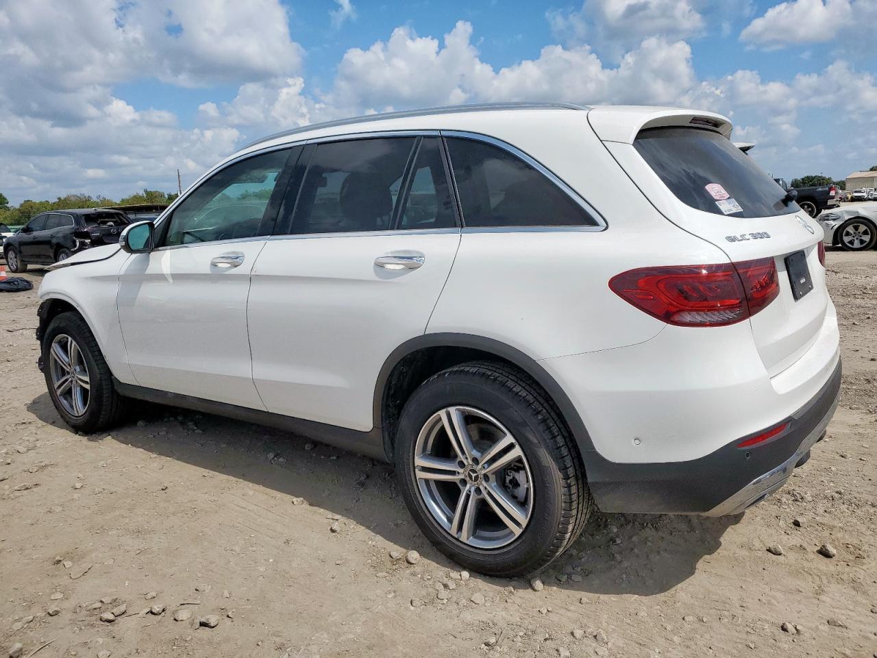 2022 Mercedes-Benz Glc 300 - Фото 2