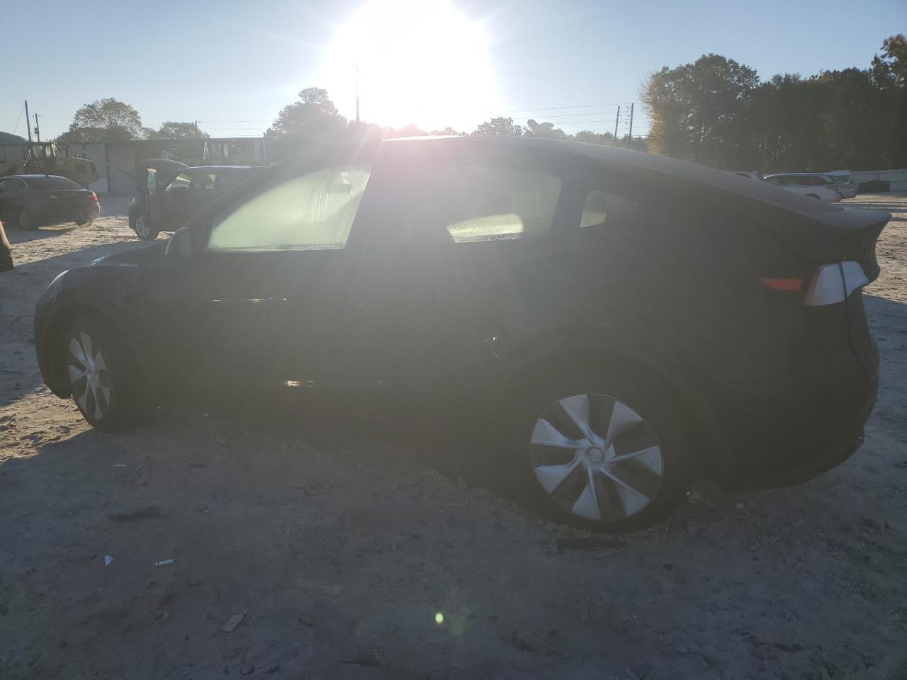 2023 Tesla Model Y - Image 2