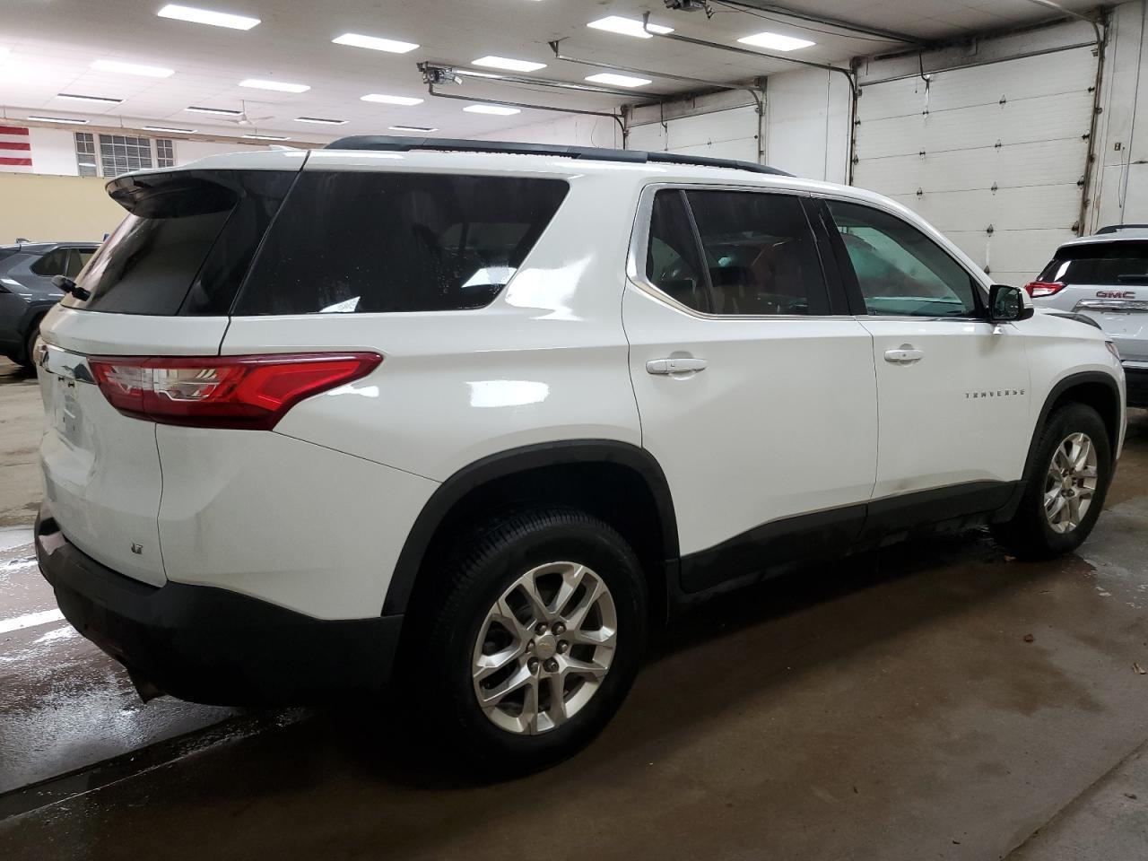 2020 Chevrolet Traverse Lt - Фото 3