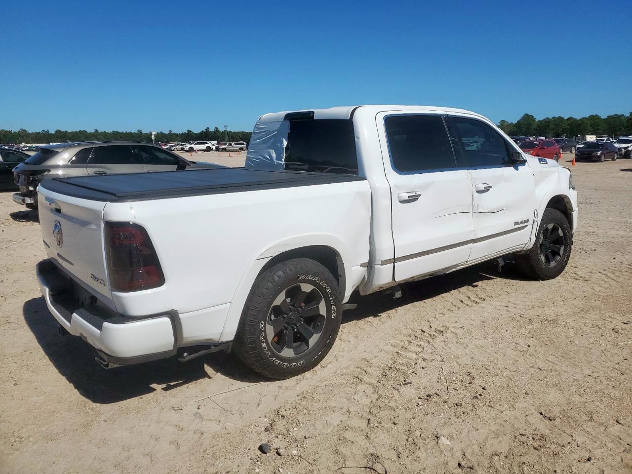 2022 Ram 1500 Limited - Фото 3