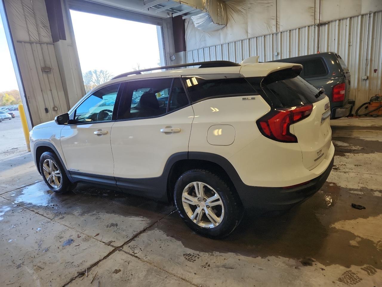 2019 GMC Terrain Sle - Image 2