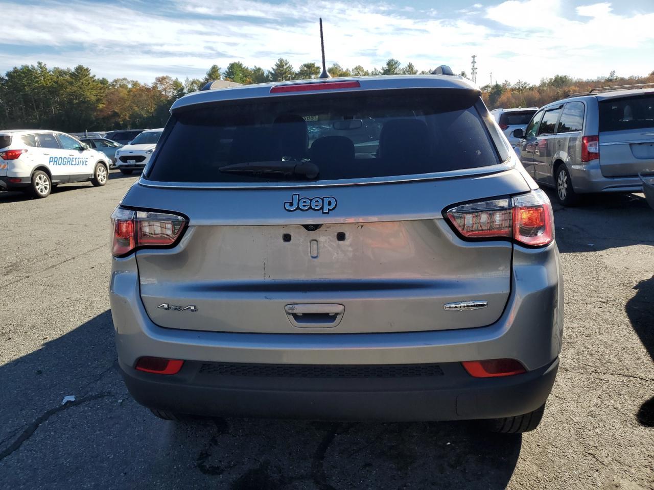 2018 Jeep Compass Latitude - Фото 6