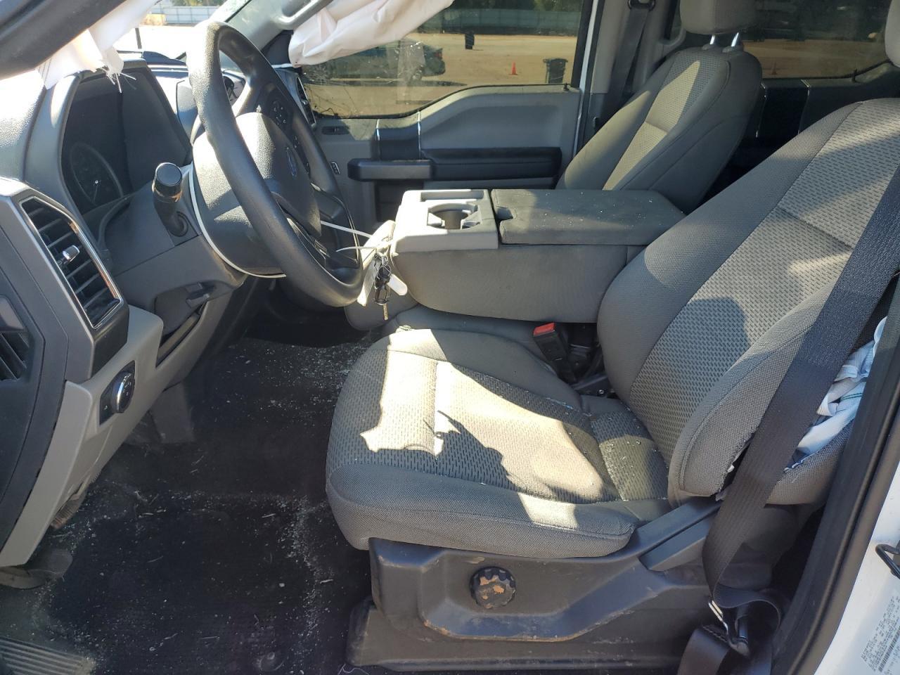 2022 Ford F350 Super Duty - Фото 7