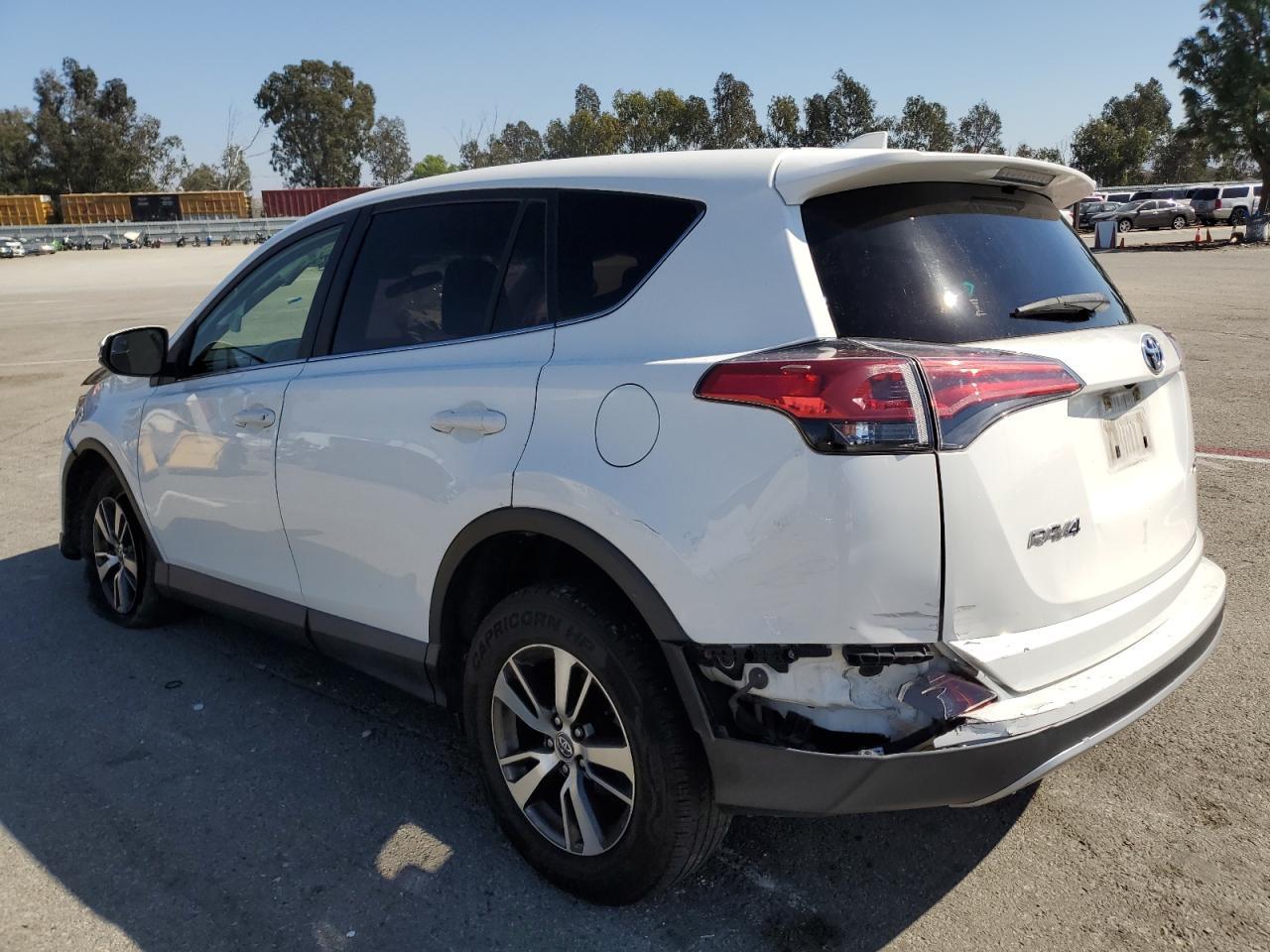 2017 Toyota Rav4 Xle - Image 2