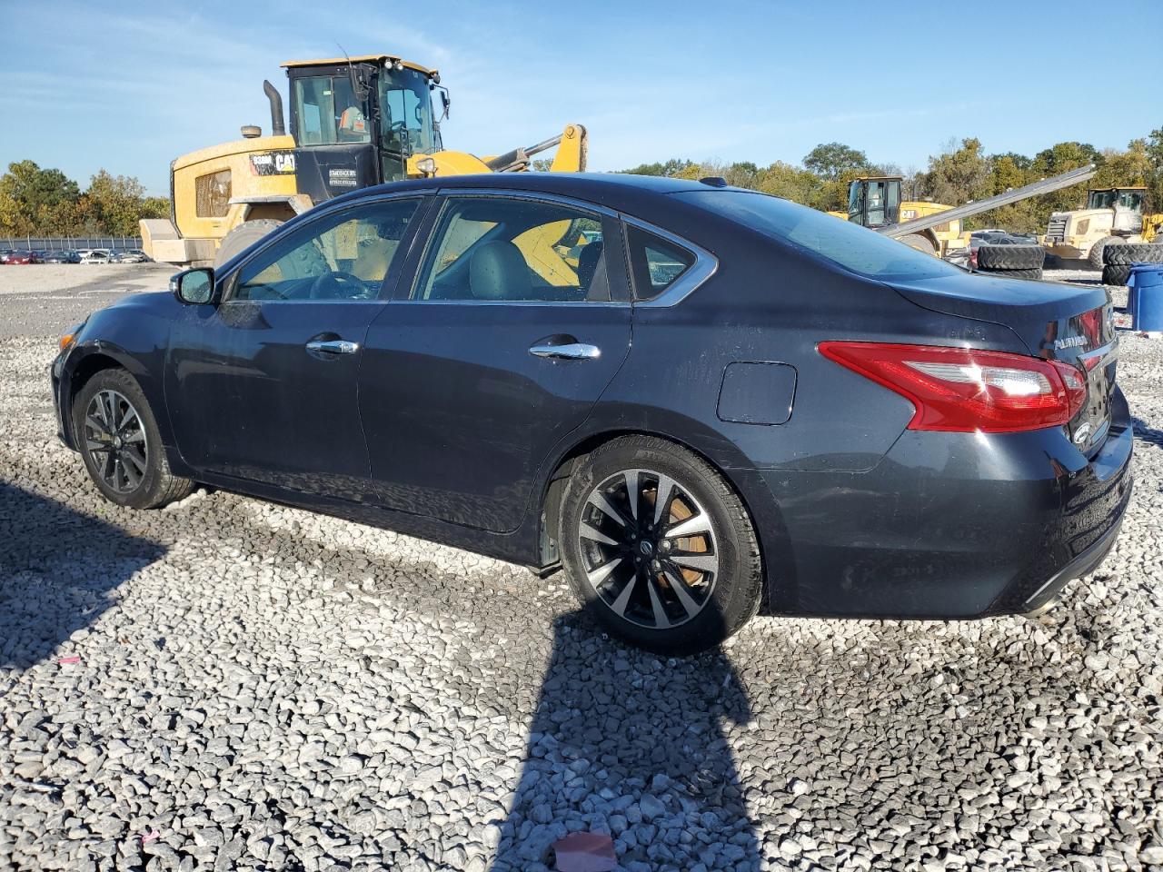 2018 Nissan Altima 2.5 - Image 2
