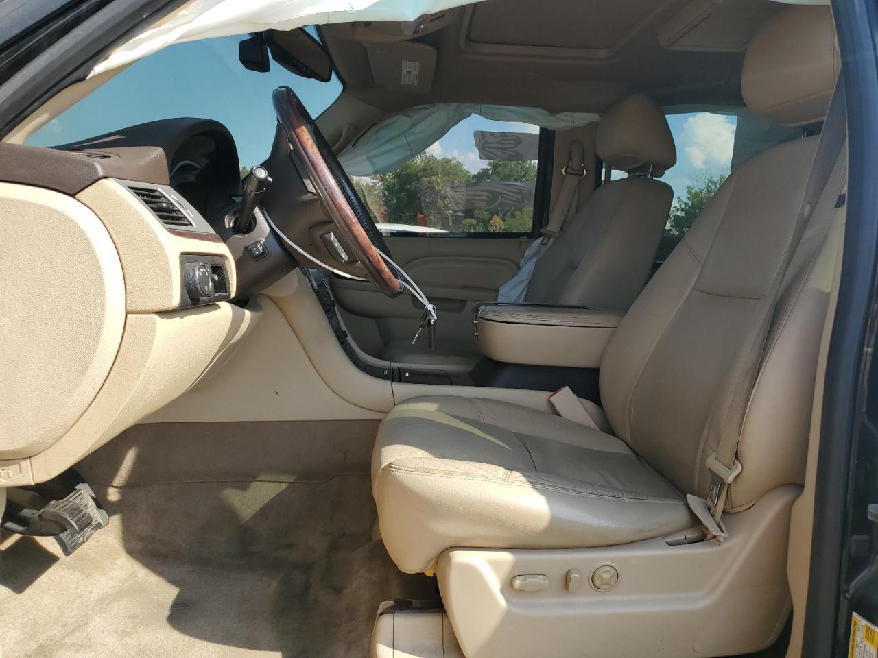 2012 Cadillac Escalade Esv Premium - Image 7