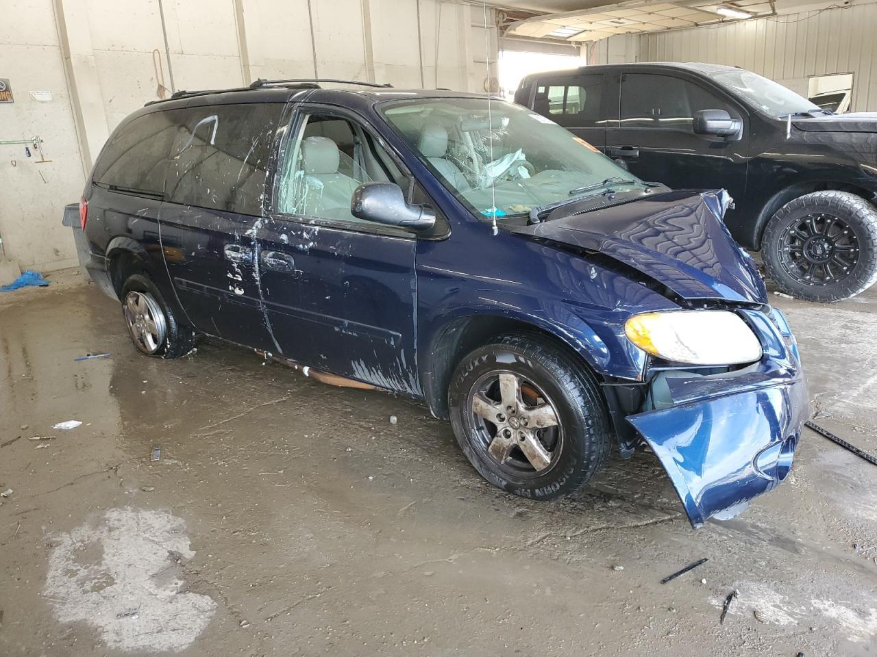 2005 Dodge Grand Caravan Sxt - Image 4