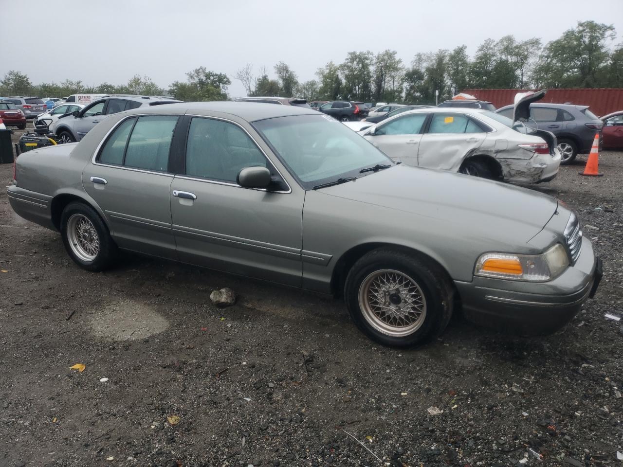 1999 Ford Crown Victoria - Фото 4