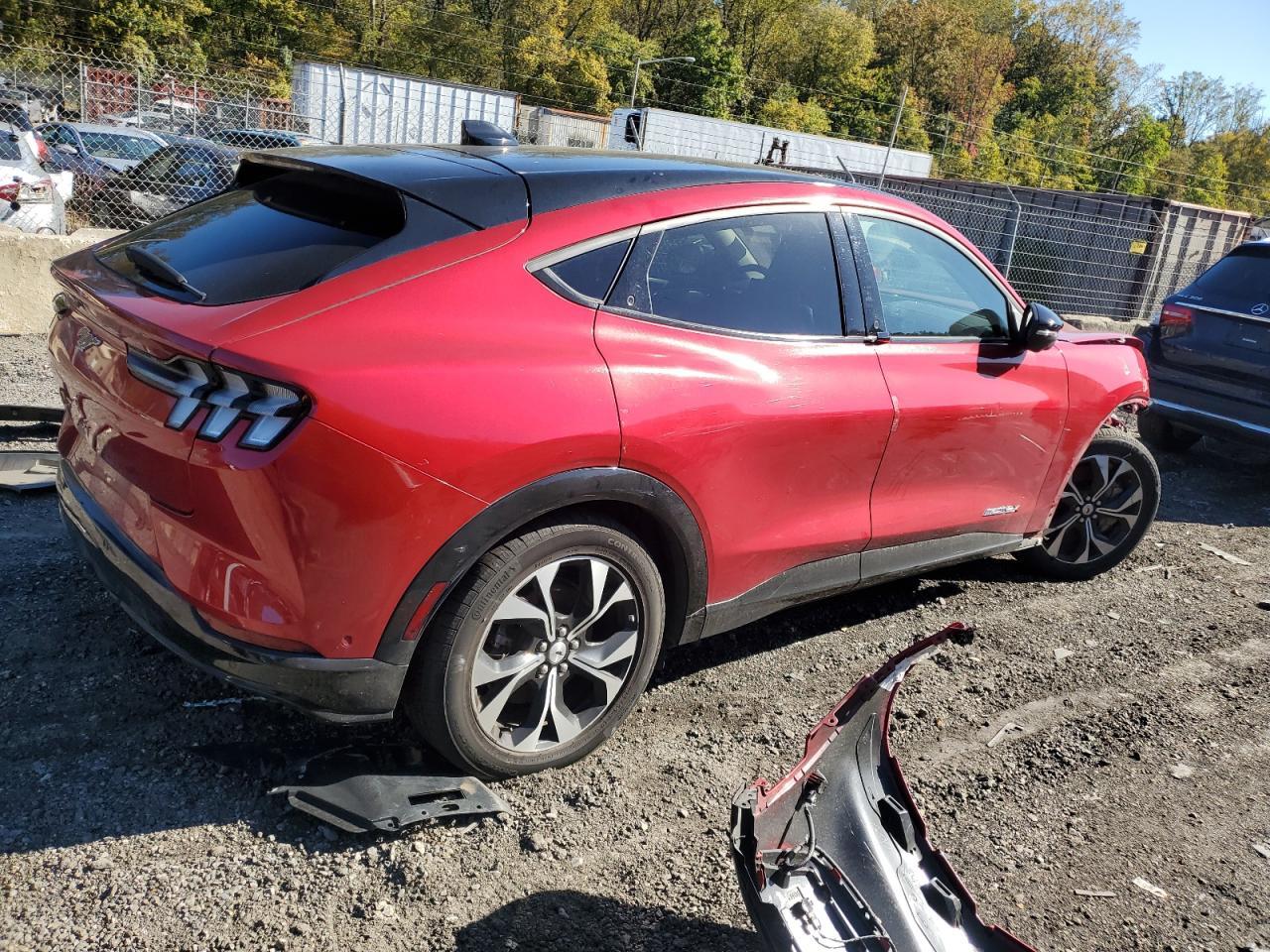 2023 Ford Mustang Mach-E Premium Awd - Фото 3