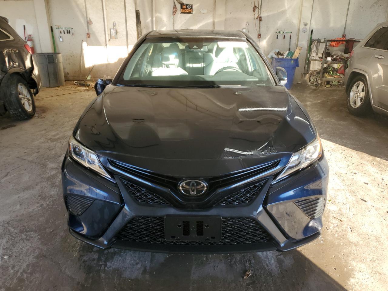 2018 Toyota Camry L - Фото 5