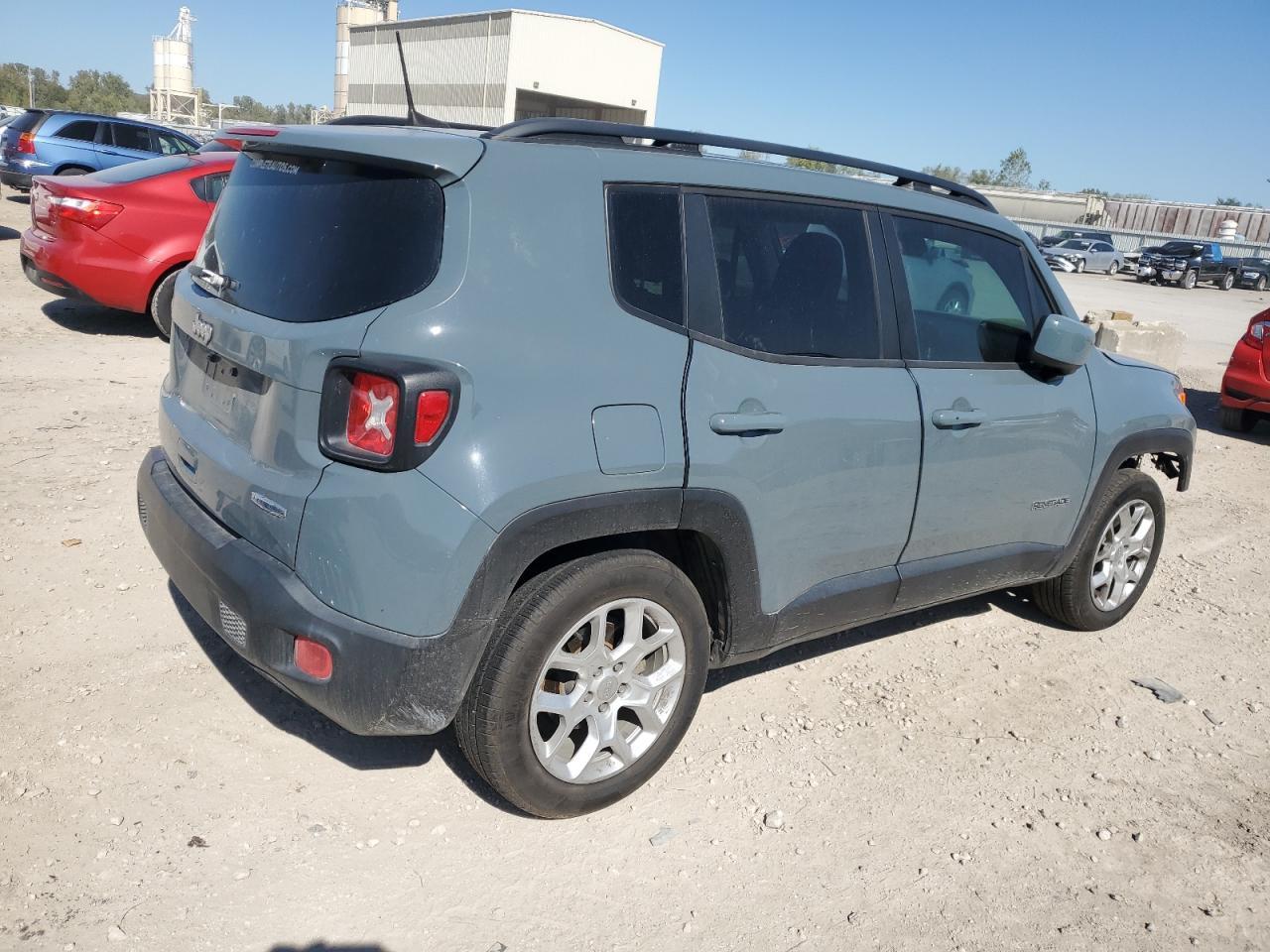 2018 Jeep Renegade Latitude - Фото 3