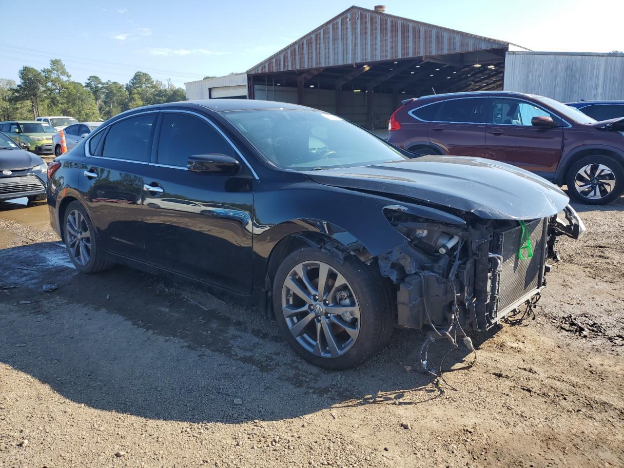 2018 Nissan Altima 2.5 - Image 4