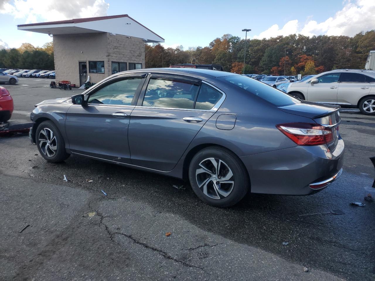 2017 Honda Accord Lx - Фото 2