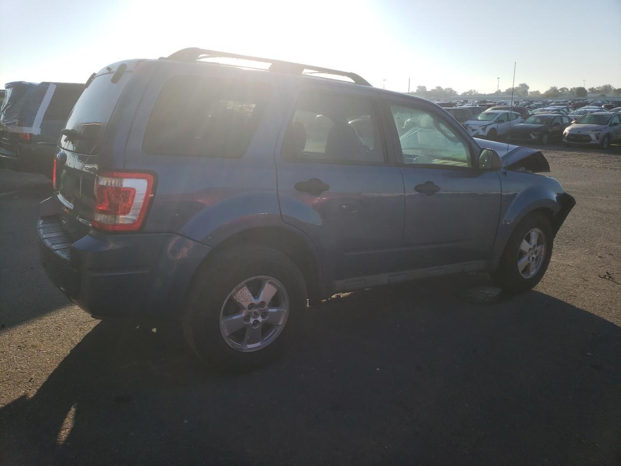 2010 Ford Escape Xlt - Фото 3