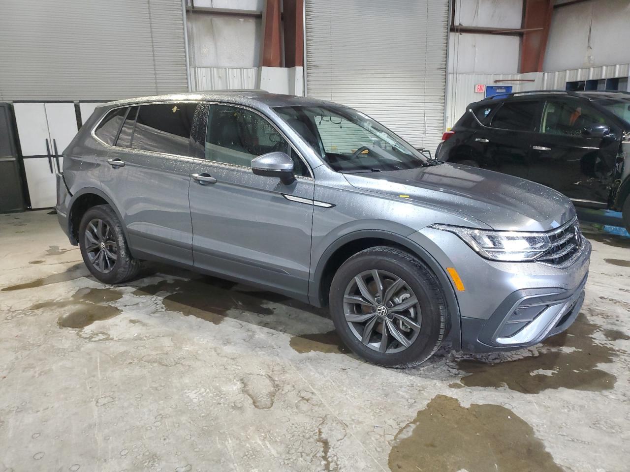 2023 Volkswagen Tiguan Se - Фото 4